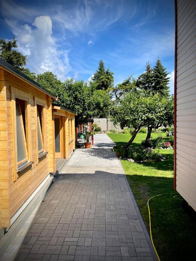 Aleksandri Guesthouse Пярну Экстерьер фото