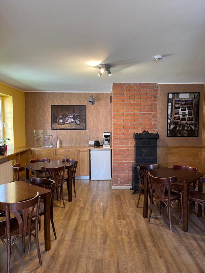 Aleksandri Guesthouse Пярну Экстерьер фото