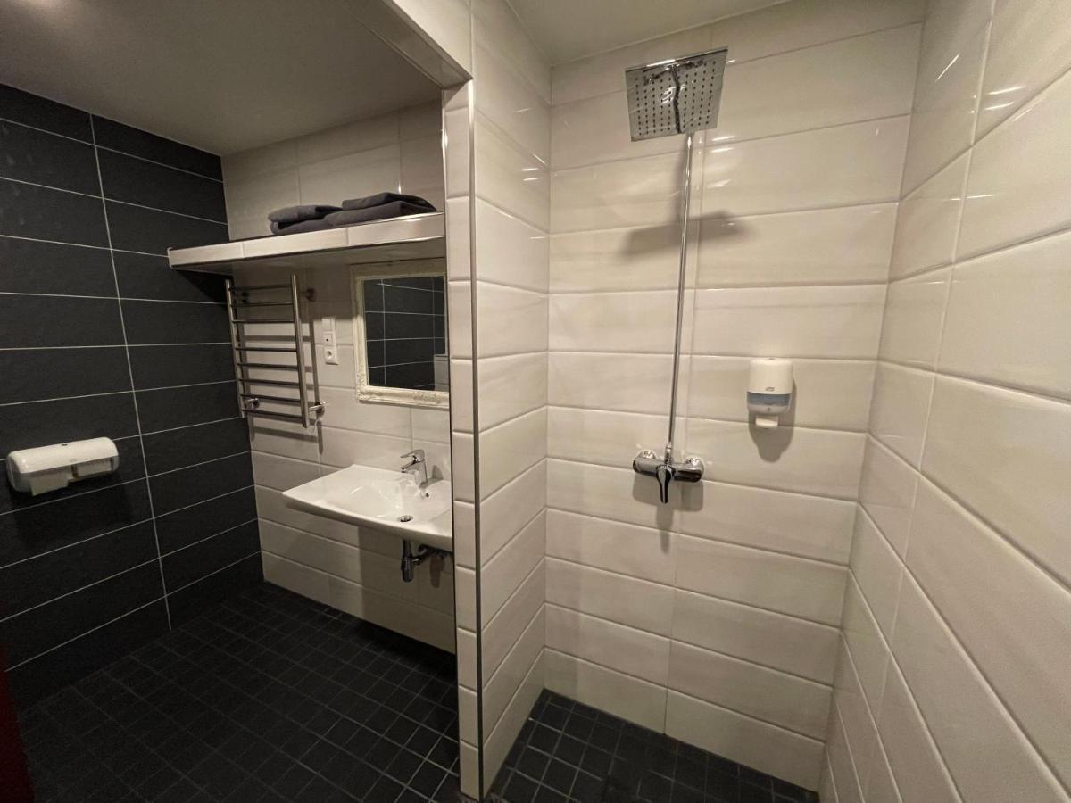 Aleksandri Guesthouse Пярну Экстерьер фото