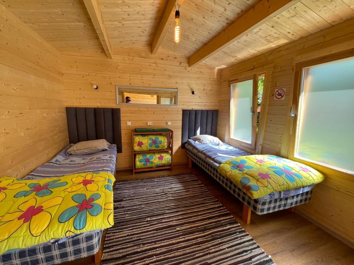 Aleksandri Guesthouse Пярну Экстерьер фото