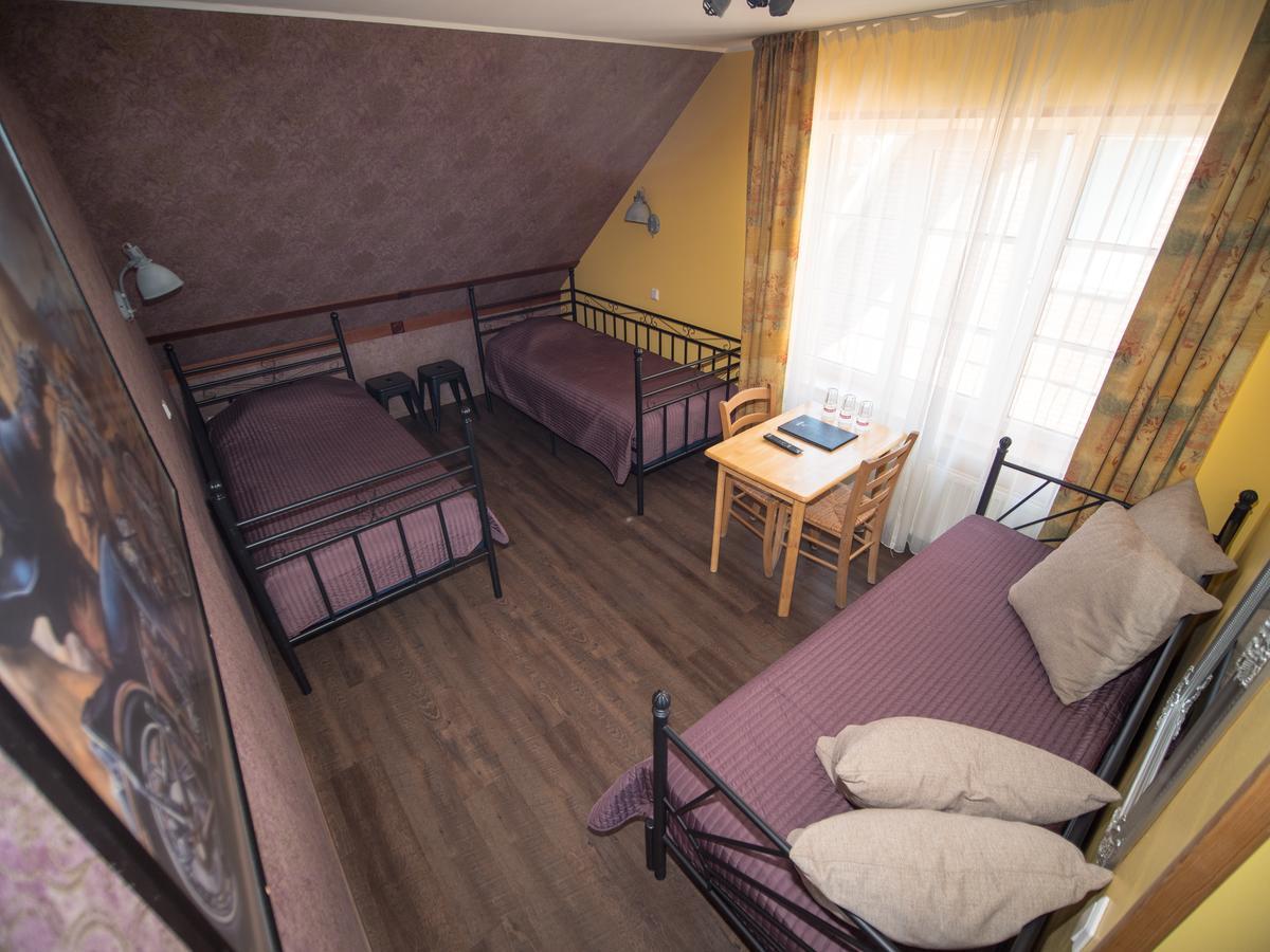 Aleksandri Guesthouse Пярну Экстерьер фото